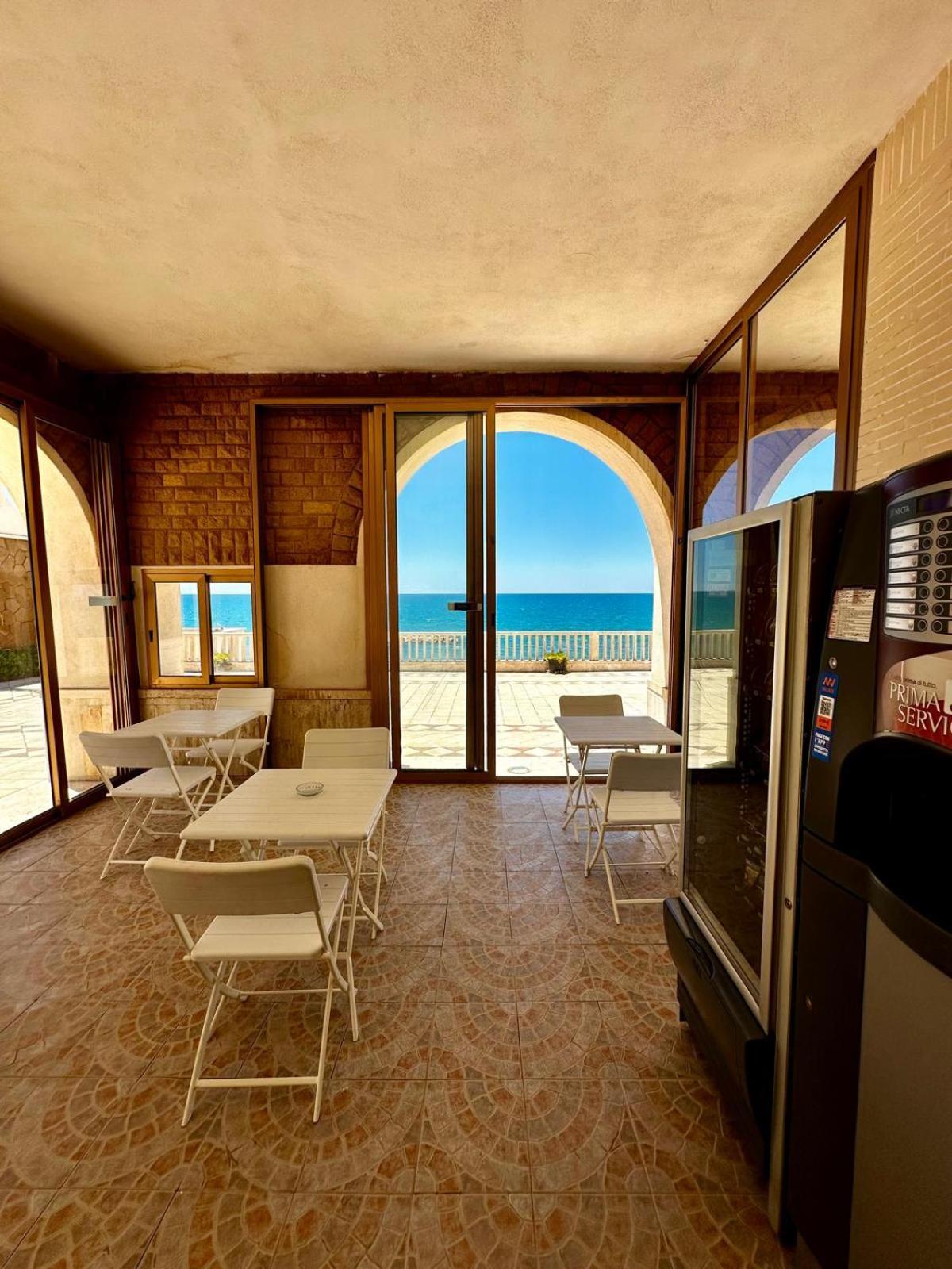 Il Paradiso Sul Mare Анціо Екстер'єр фото