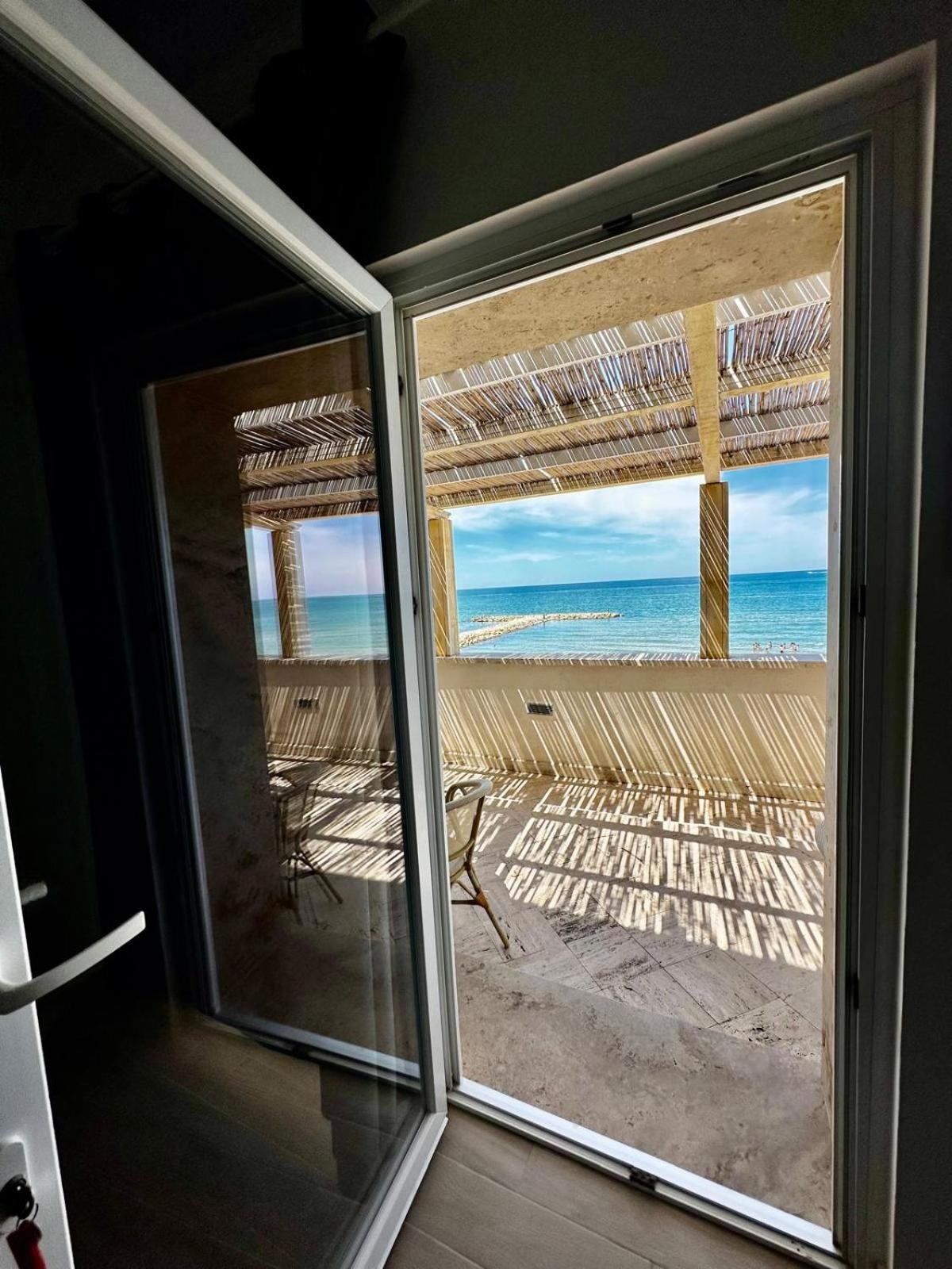 Il Paradiso Sul Mare Анціо Екстер'єр фото